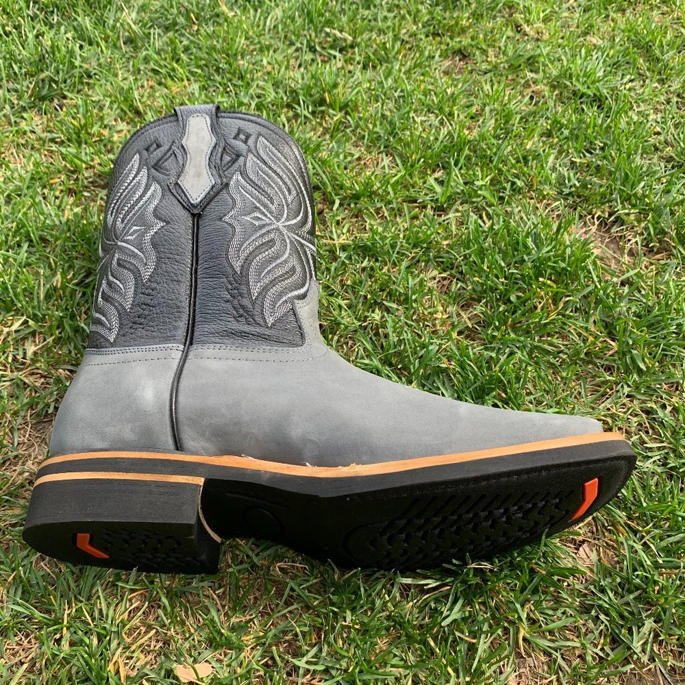 MEN'S RODEO COWBOY GRAY LEATHER SQUARE TOE BOOTS - Picture 2 of 7